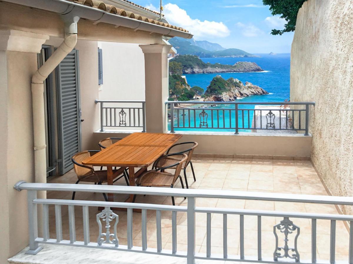 Apartment Platakia Blu