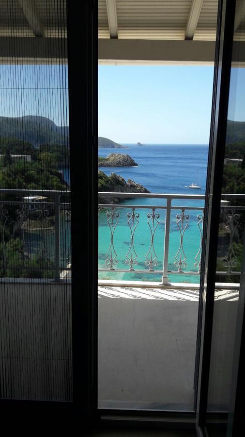 Platakia Blu Apartment *